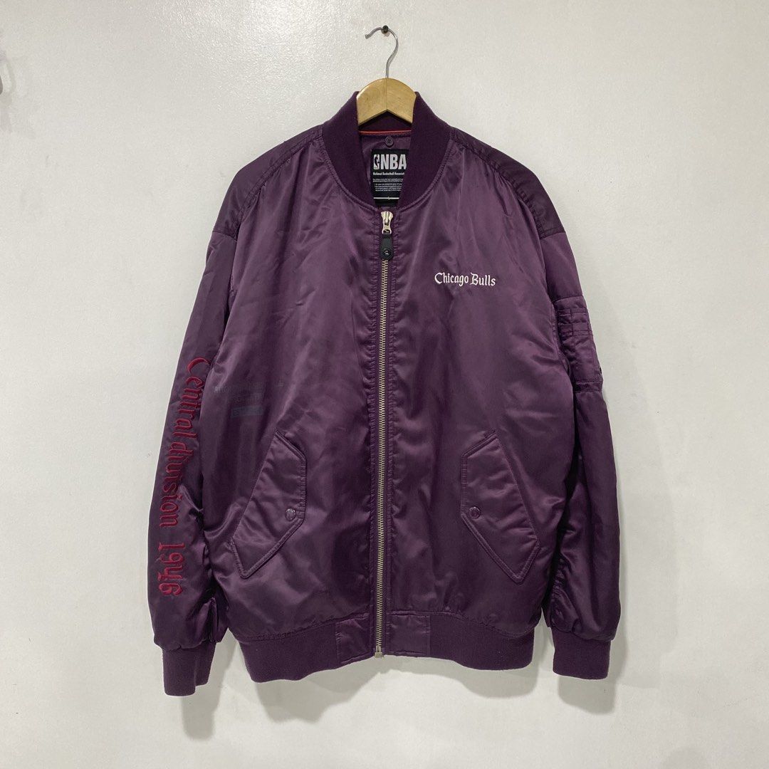 Nba Chicago bulls bomber jacket size large (Category: Coats, Jackets and Outerwear) located in Taguig. Submitted by orblop.finds (Listing ID 1463516247, Image 1). Description: Size large -width:23 -Length:28 -Excellent condition .