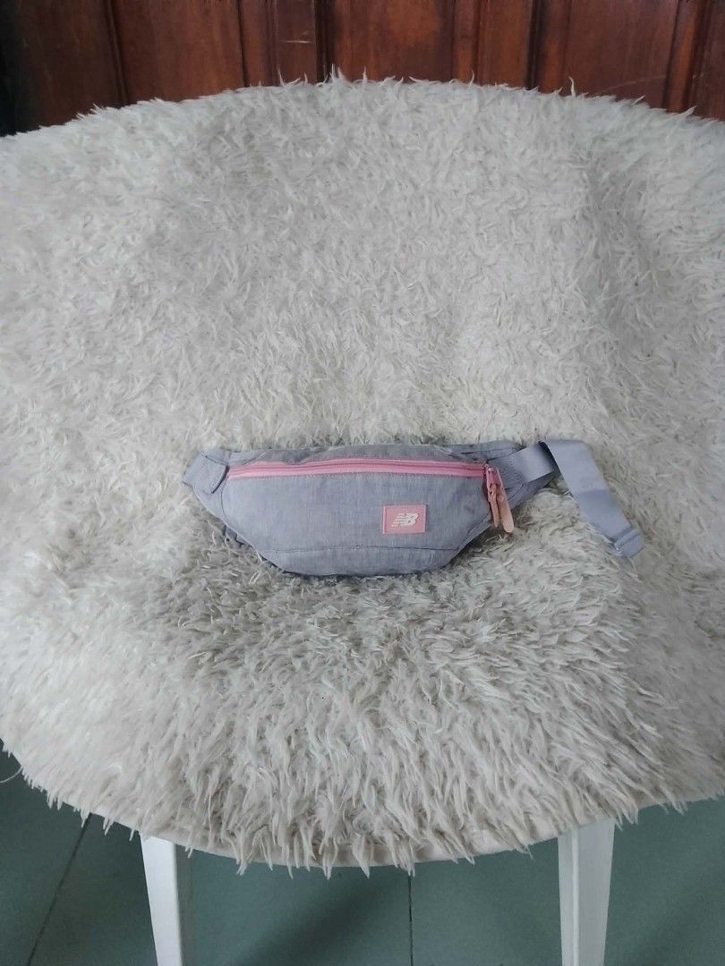 New balance (Category: Cross-body Bags) located in Polomolok. Submitted by youngforest-2089 (Listing ID 1463486357, Image 2). Description: excellent condition issues need Wash po.