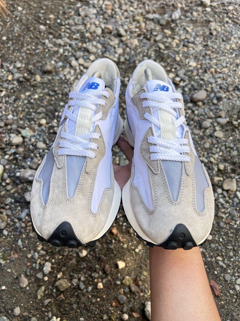 NEW BALANCE 327 (Category: Sneakers) located in Cabanatuan. Submitted by thriftttttt (Listing ID 1463353575, Image 3). Description: SIZE: 10 US , 44 EUR , 28 CM NO ISSUE ❌.