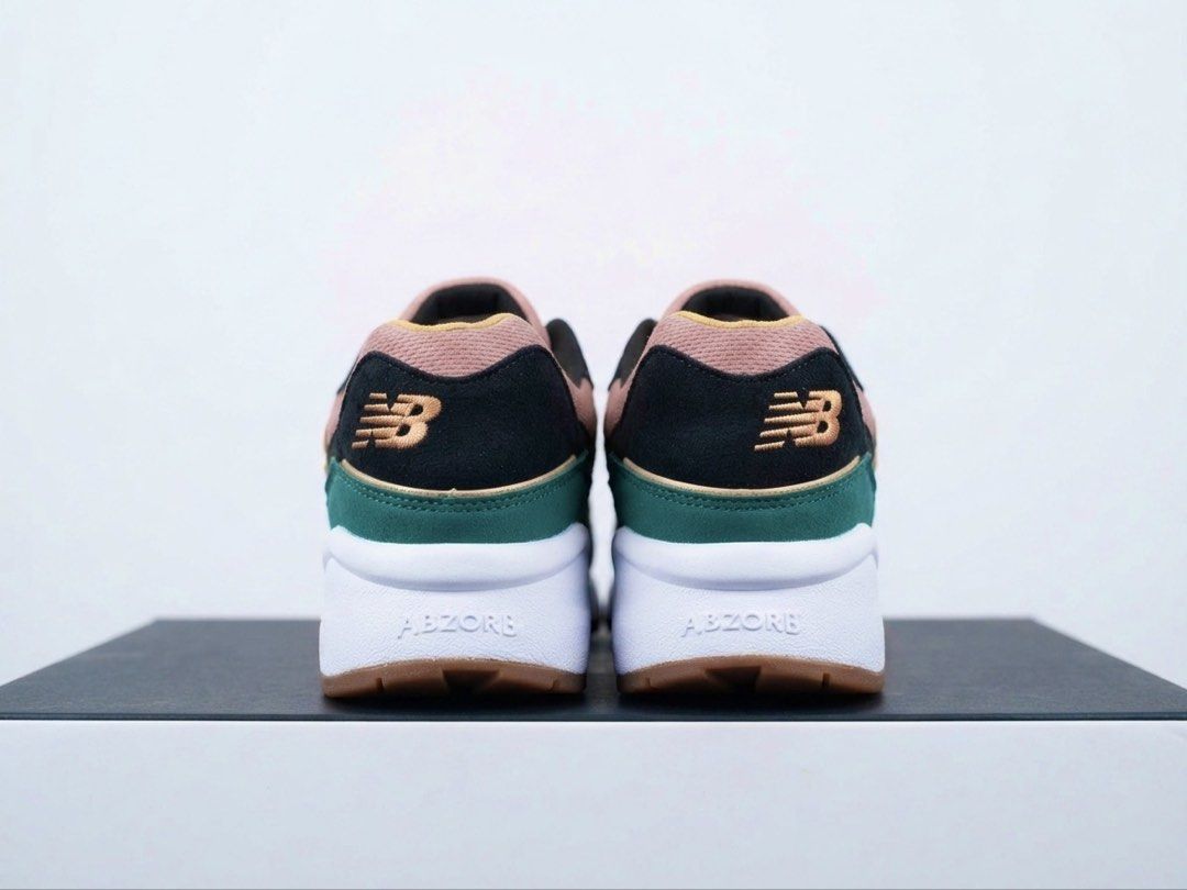 New Balance 850 Womens (Category: Sneakers) located in Manila. Submitted by boldfish.978d16 (Listing ID 1463336568, Image 2). Description: Og price/Bought for: 6k+ Rfs: Not used much. - Still in very good condition - Sizes at the end Pm for more details. Price is negotiable..