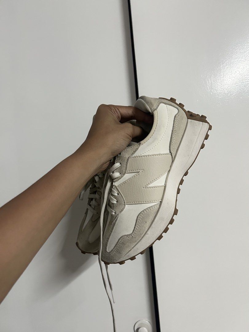 New Balance | Size 7 (Category: Sneakers) located in Quezon City. Submitted by jocoronel (Listing ID 1463447296, Image 3). Description: .