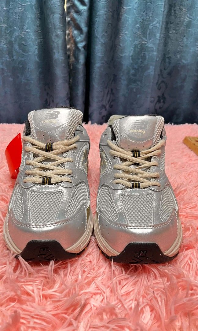 New Balance Sneakers (Category: Sneakers) located in Cainta. Submitted by wichaelthriftstall (Listing ID 1463335647, Image 2). Description: New Balance Sneakers 4 pairs Sizes Available: 8.5/42 10/44 11/45 Location Cainta Rizal Mode of Payment thru online: gcash,gotyme,maya,mari payment first for shoes for cod only applicable for your shipping. if j&t or lbc - both payment first para diretso na ang process for the shipping. for more details click 