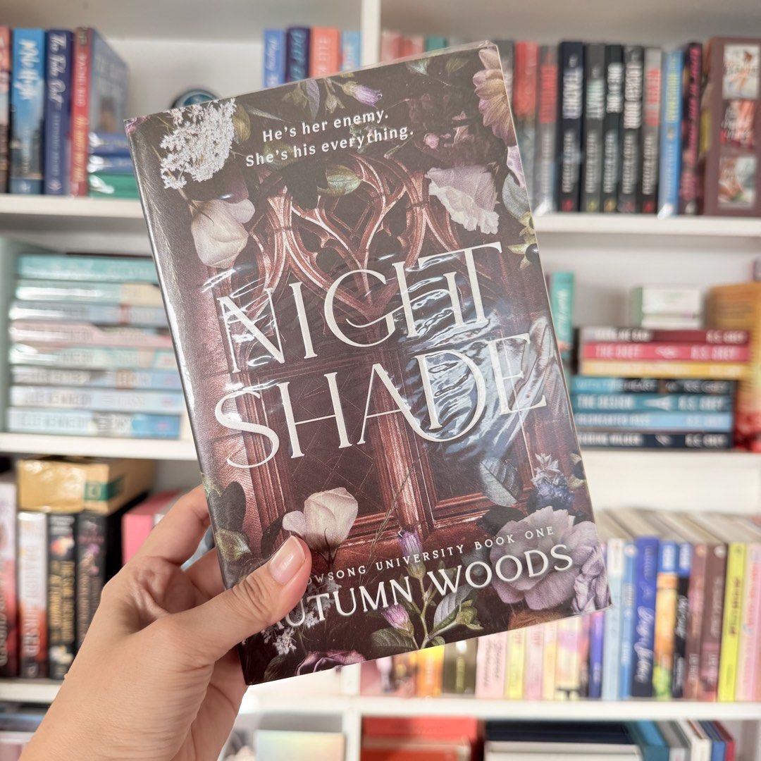 Night Shade by Autumn Woods (US Edition) (Category: Storybooks) located in Santo Domingo. Submitted by amandabanzuela (Listing ID 1463551030, Image 1). Description: .