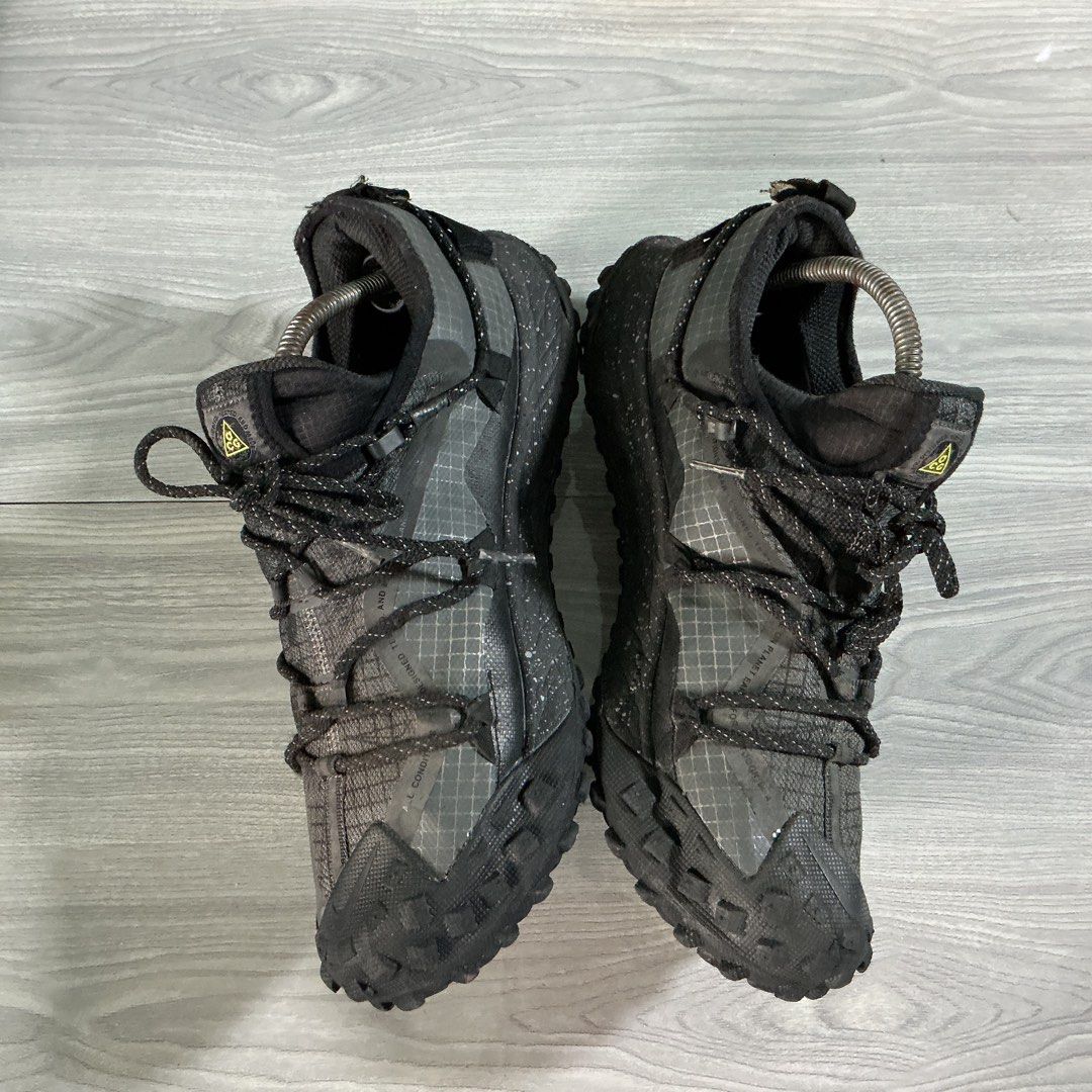 Nike acg goretex (Category: Sneakers) located in Mati. Submitted by bagyobeanfindsph (Listing ID 1463461857, Image 3). Description: Nike ACG Mountain Fly Low GORE-TEX Size us 9.5 Excellent condition Trail shoes.