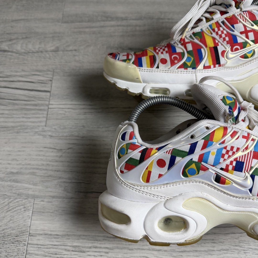 Nike Airmax TN “International Flag” (Category: Sneakers) located in Manila. Submitted by wornagainstudios2 (Listing ID 1463473956, Image 2). Description: .