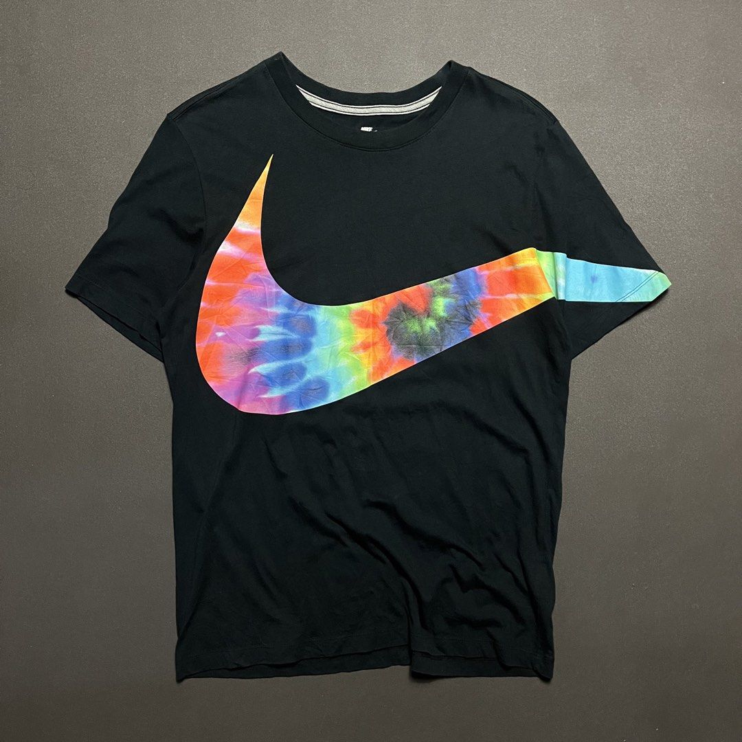 Nike Big Swoosh (Category: Tshirts & Polo Shirts ) located in Moncada. Submitted by tishokthrift (Listing ID 1463373140, Image 1). Description: Dimension (in Inches): 20 by 27 Authentic Excellent .