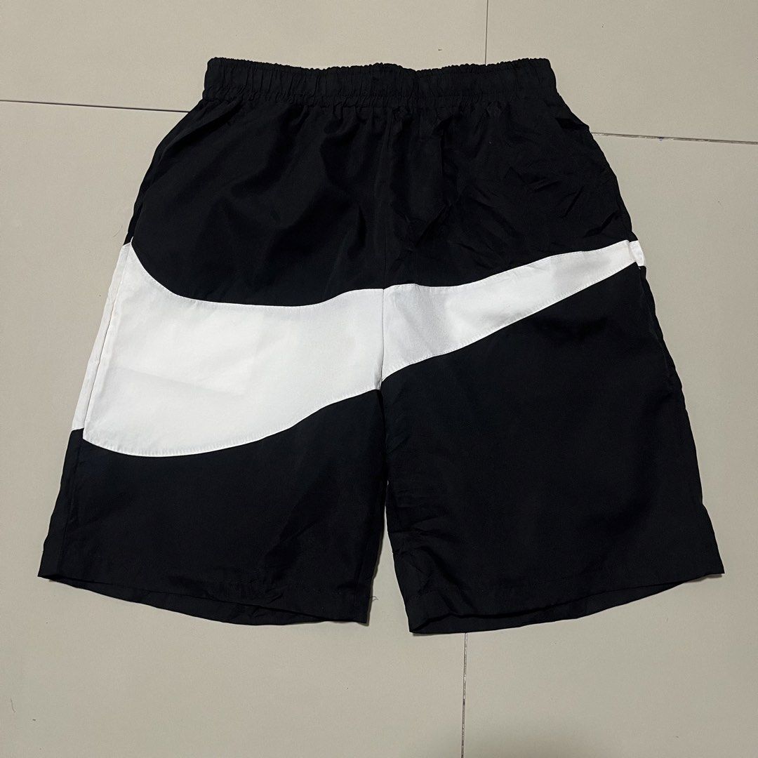 NIKE BIG SWOOSH NYLON SHORT (Category: Shorts) located in Manila. Submitted by balanse (Listing ID 1463345672, Image 2). Description: SIZE: L ON DIMES DIMES: 32-40W X 21 EXCELLENT CONDITION. 9.9 HONEST COLOR RATE. NONE ANY ISSUE CUT TAG ONLY .
