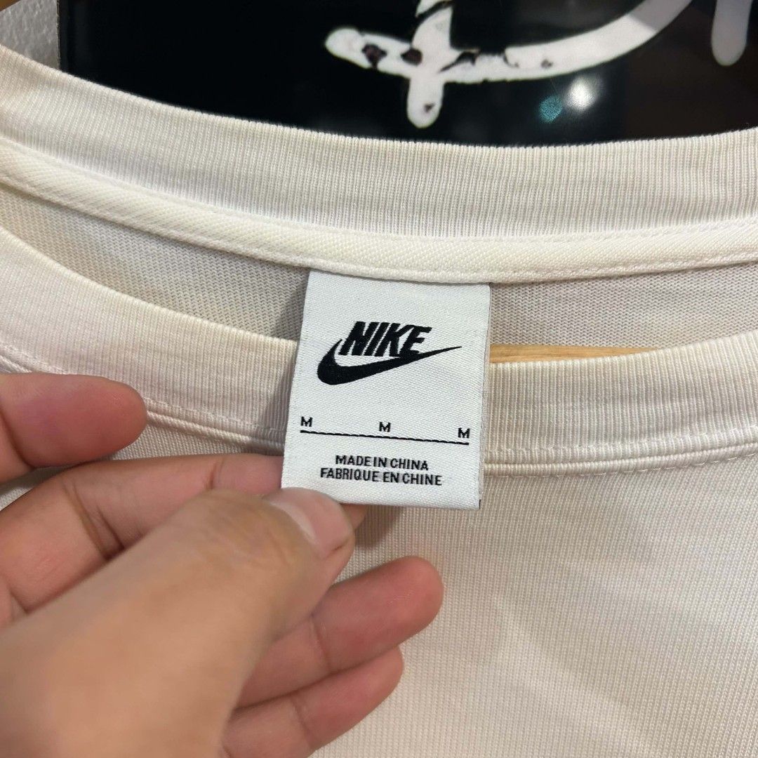 Nike Big Swoosh Sweater (Category: Coats, Jackets and Outerwear) located in Quezon City. Submitted by streetwearandluxph (Listing ID 1463330285, Image 3). Description: Nike Big Swoosh Sweater.