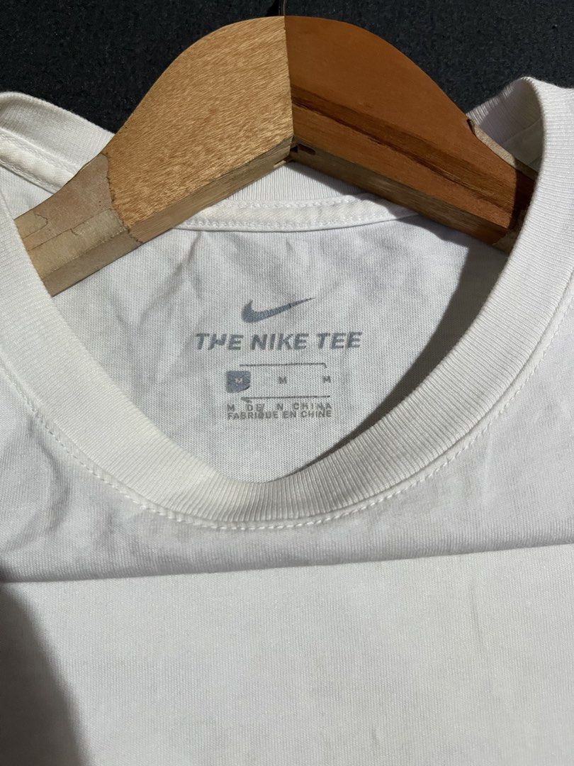Nike Big Swoosh Tshirts (Category: Tshirts & Polo Shirts ) located in Maribojoc. Submitted by nayer (Listing ID 1463362330, Image 3). Description: N!k3 - BigSwoosh Large Logo Classic Sports Short Sleeve White Excellent Minimal issue last pic 9.8/10 color rate Medium on tag AD: W19 * L26.