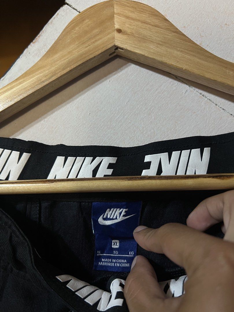 Nike Black Jogger Pants XL (Category: Joggers) located in Butuan. Submitted by nikthrift. (Listing ID 1463334233, Image 3). Description: - Black Nike Jogger Pants - Size XL - Elastic waistband with drawstring - Nike logo on left leg - Two side pockets, one with zipper - Made in China - Ideal for everyday wear or workouts.