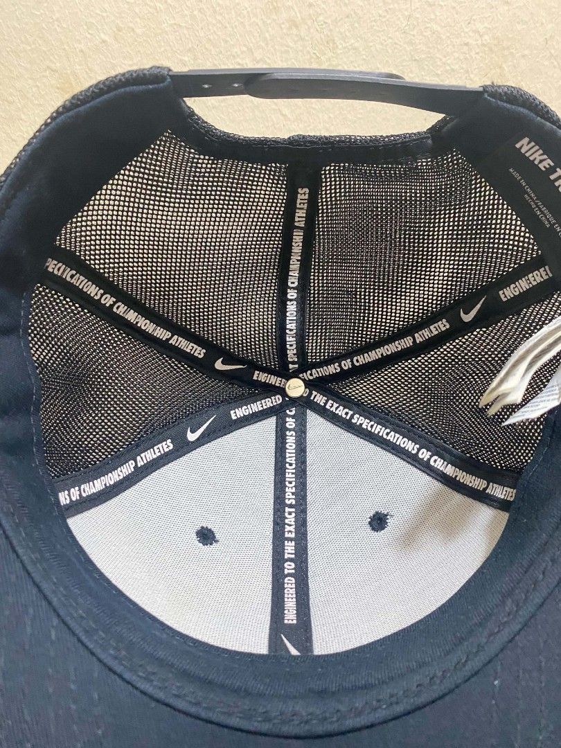 NIKE CAP TECH TRUE SNAPBACK (Category: Caps & Hats) located in Bacoor. Submitted by jemmskiee. (Listing ID 1463515827, Image 3). Description: NIKE CAP TECH TRUE SNAP BACK BRANDNEW CONDITION NO ISSUE 📌LOC BACOOR CAVITE.