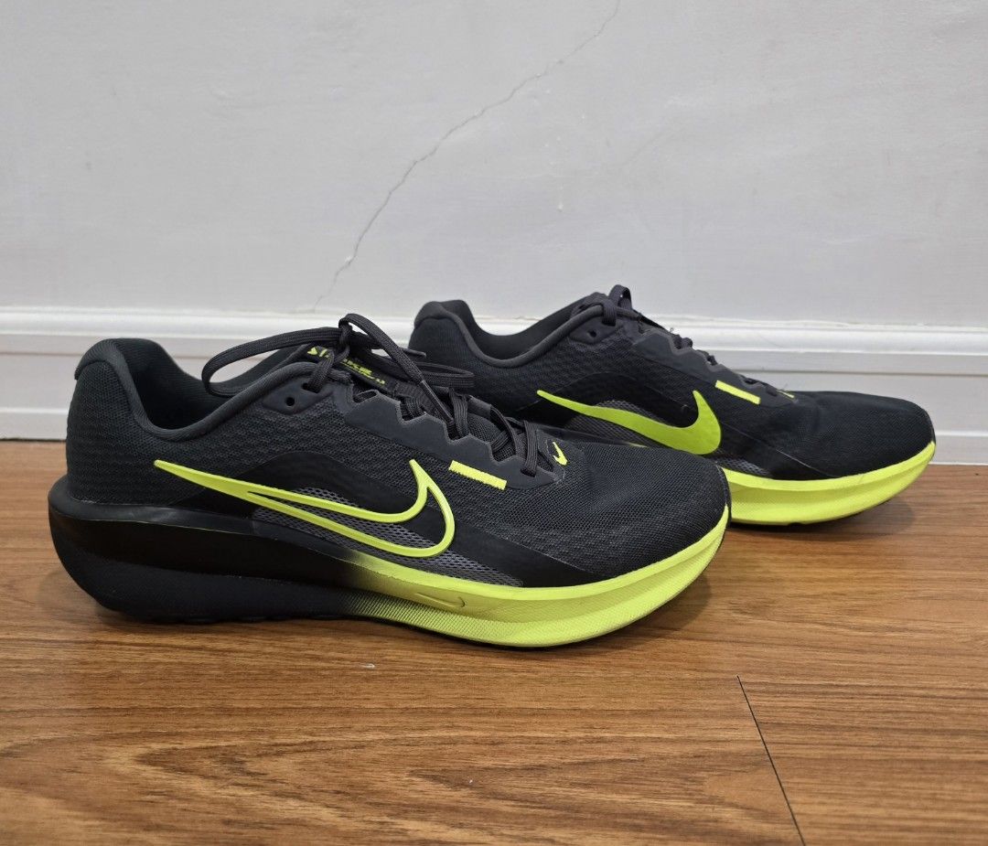 Nike Downshifter 13 (Category: Sneakers) located in Zamboanga. Submitted by jay_1983 (Listing ID 1463368126, Image 1). Description: Nike Downshifter 13 Size: 10 US Condition: 9/10.