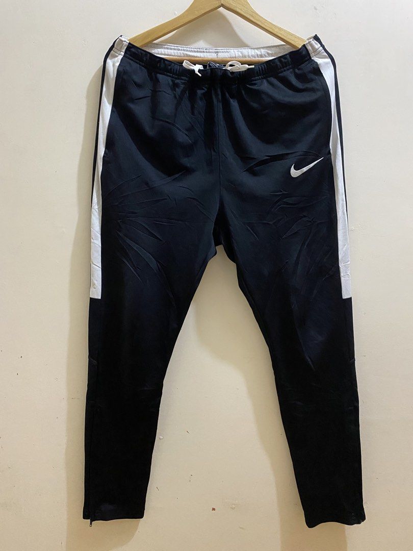 Nike Dri fit Academy (Category: Chinos) located in Baguio. Submitted by gama_apparel (Listing ID 1463444955, Image 1). Description: Legit Size XL-large Waistline 32-34 Length 37inch Colorrate 10/10 Excellent to asnew.