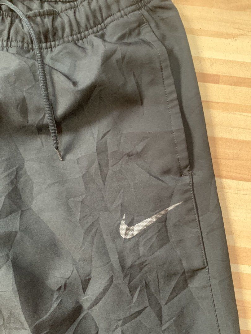 Nike DriFit Pants (Category: Activewear) located in Dasmarinas. Submitted by halukay.loot (Listing ID 1463377628, Image 2). Description: .