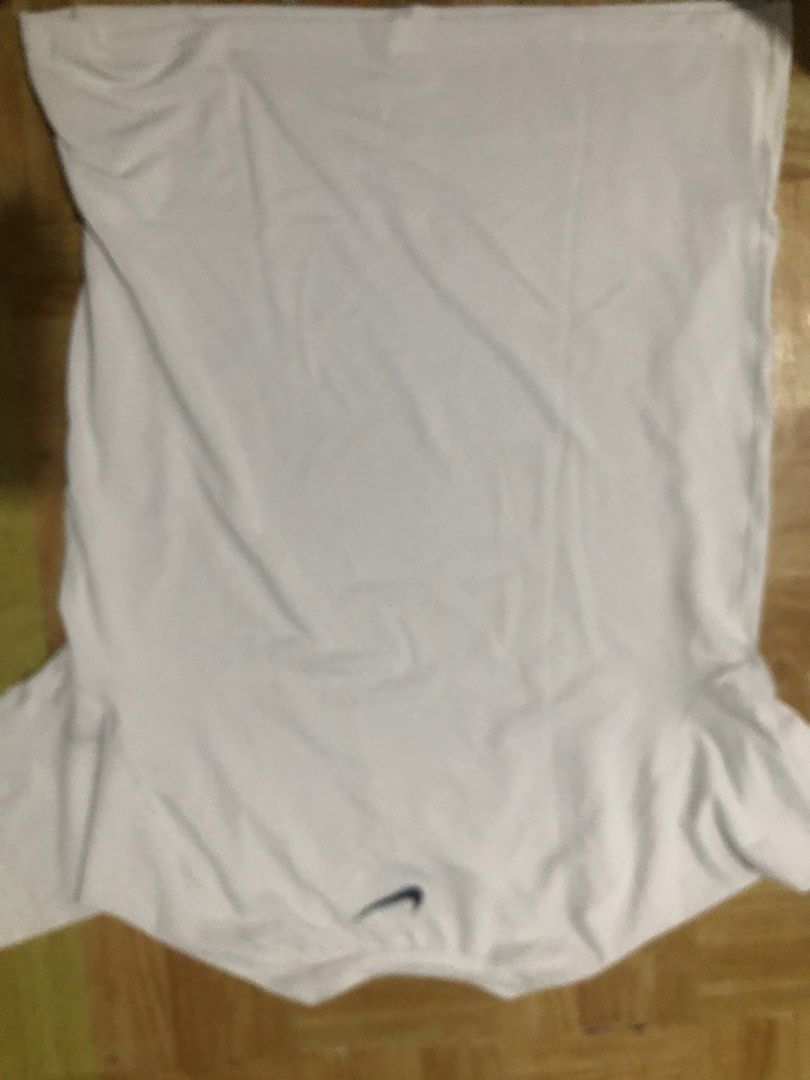 nike drift tshirt (Category: Tshirts & Polo Shirts ) located in San Jose. Submitted by palaboy0728 (Listing ID 1463369311, Image 2). Description: .