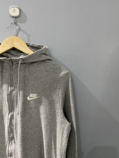 (Category: ) located in . Submitted by koroysthrifts (Listing ID 1463498873, Image 1). Description: .