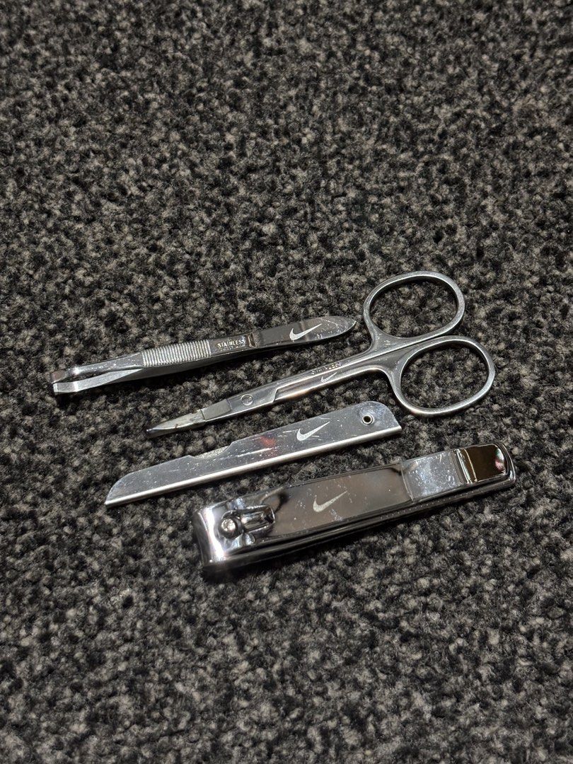 Nike Grooming Set Nail Clipper (4pcs) (Category: Sanitary Hygiene) located in Bulacan. Submitted by thriftstarph (Listing ID 1463471935, Image 3). Description: PLEASE READ THE DESCRIPTION BELOW‼️ Nike Grooming Set 4pcs Nike Bag No Issue Good as New From Japan (Missing One) 1200 SHIPPED.