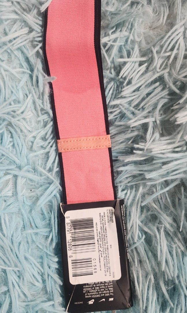 Nike headband (Category: Luxury Accessories) located in Baguio. Submitted by swiftstone_d709db (Listing ID 1463330927, Image 2). Description: nike pro swoosh headband.
