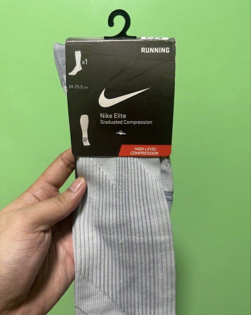 Nike Marathon compression socks (Category: Socks) located in Bacoor. Submitted by sempenden (Listing ID 1463434319, Image 3). Description: Perfect for size 6-8 US Bought this for 2400 php.