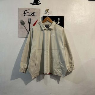(Category: ) located in . Submitted by streetwearandluxph (Listing ID 1463328432, Image 1). Description: .