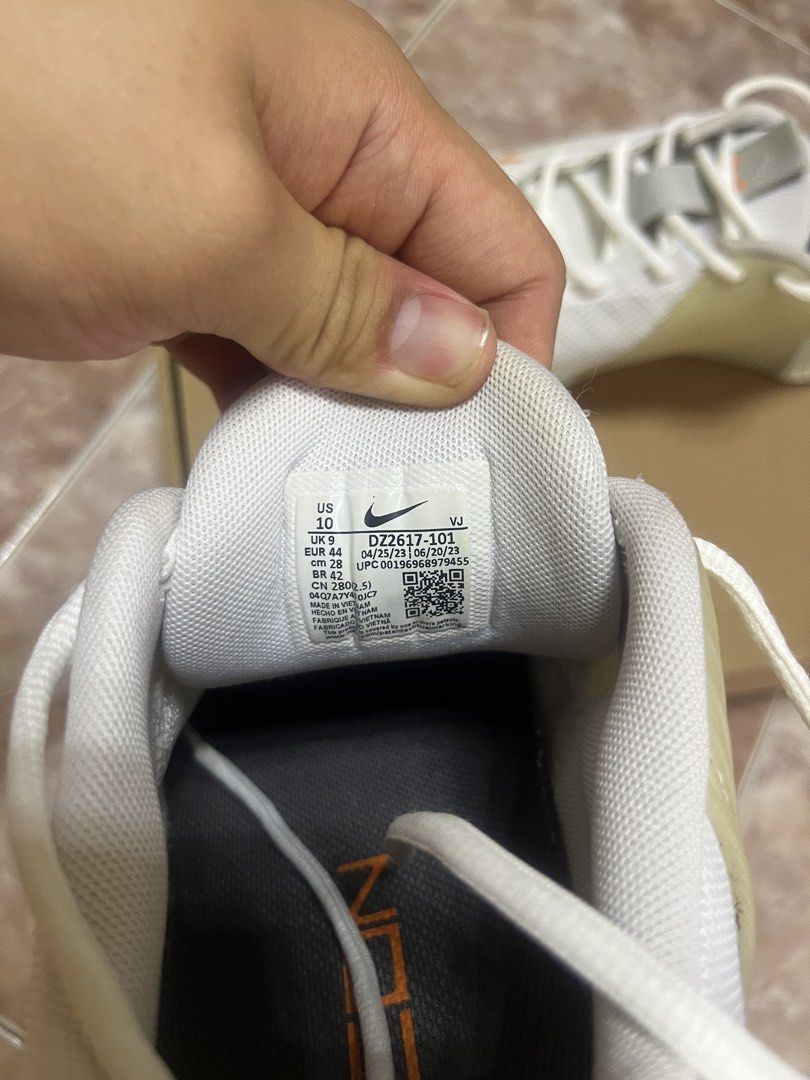 Nike Metcon 9 White Light Silver (Category: Sneakers) located in Iligan City. Submitted by curatedthrift.26 (Listing ID 1463370960, Image 2). Description: Nike Metcon 9 White Light Silver authentic no box size 10 negotiable .