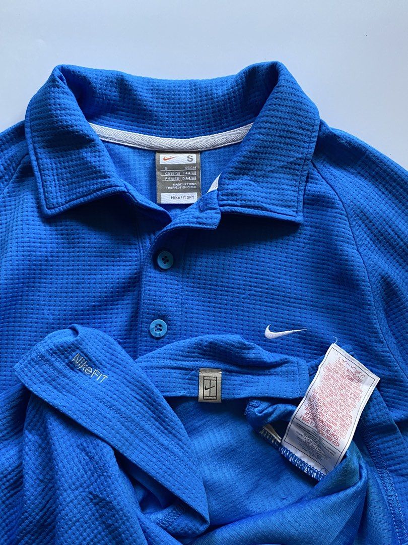 Nike Polo Shirt (Category: Tshirts & Polo Shirts ) located in Bulacan. Submitted by thrift_therapy01 (Listing ID 1463425512, Image 3). Description: Nike Polo 18.5 x 26.5 small on tags complete tags excellent condi solid for psg.