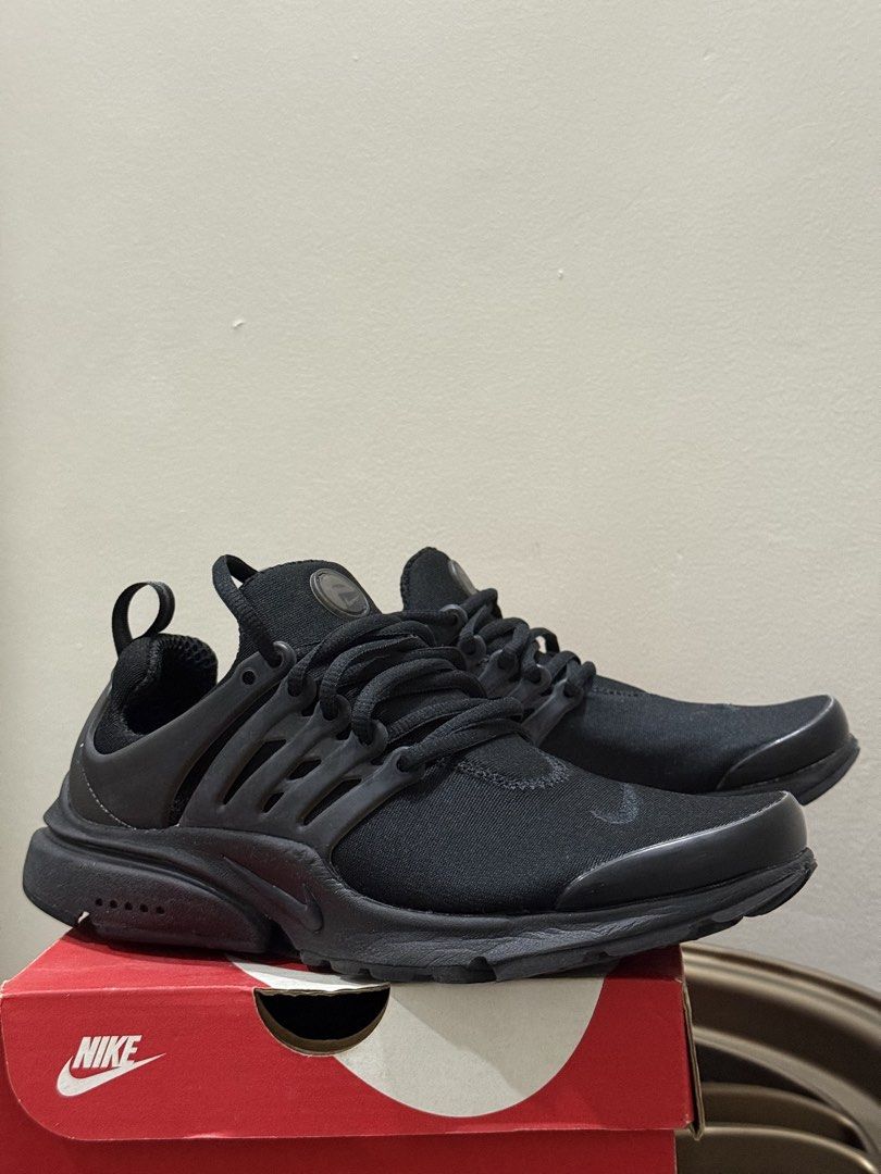 Nike presto (Category: Sneakers) located in Manila. Submitted by jaybeeeeeeeeee (Listing ID 1463470317, Image 3). Description: For sale Nike presto Triple black Size 7 mens 40 25cm Rare pairs Bought it around 8k 3,500 .