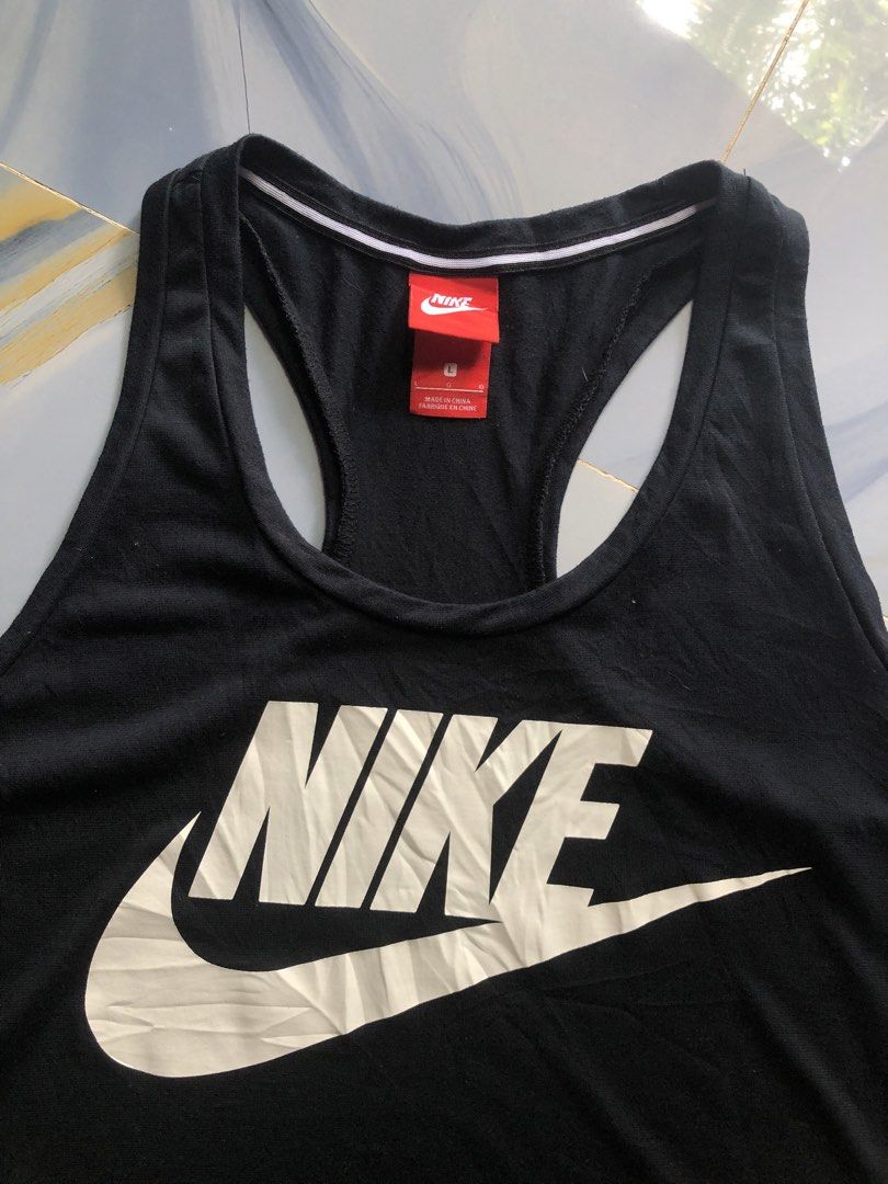 Nike Singlet size Large (Category: Activewear) located in Sumilao. Submitted by kentmarkda97226 (Listing ID 1463438621, Image 2). Description: .