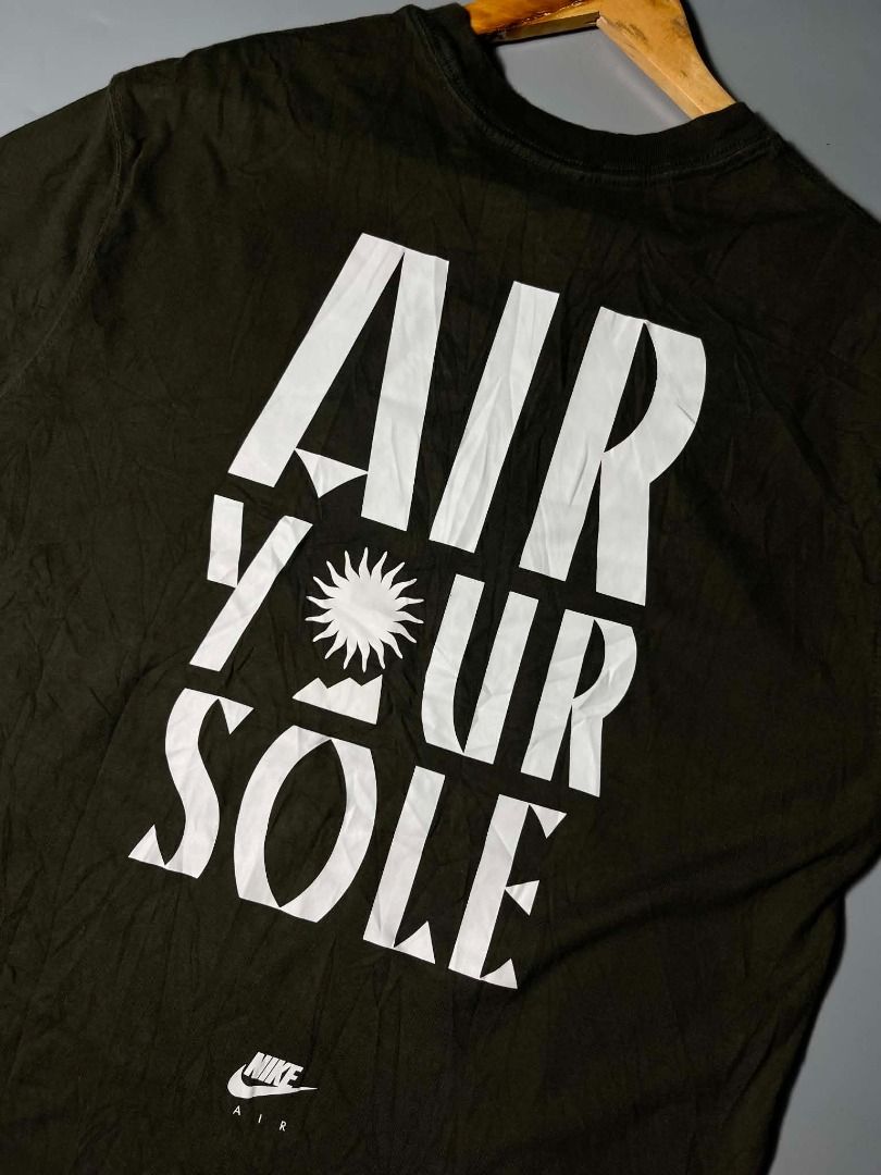 NIKE TEE (Category: Formal Shirts) located in General Santos City (Dadiangas). Submitted by arjay_genita (Listing ID 1463382323, Image 3). Description: Nike Air ‼️Size Large (21/28) ‼️Excellent condition ‼️Color rate 9.5./10 ‼️No issue.