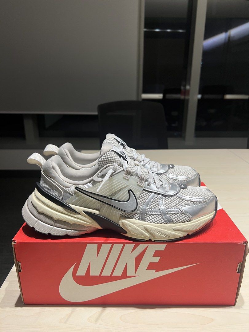 Nike V2K Run "Metallic Silver" Size 9.5 (Category: Sneakers) located in Manila. Submitted by mikiii01 (Listing ID 1463330960, Image 3). Description: - Nike V2K Run - Color: Metallic Silver - Size: US Men's 9.5 / US Women's 11 - Condition: lightly used with original Nike box - Slightly negotiable - Bulacan or Ortigas area.
