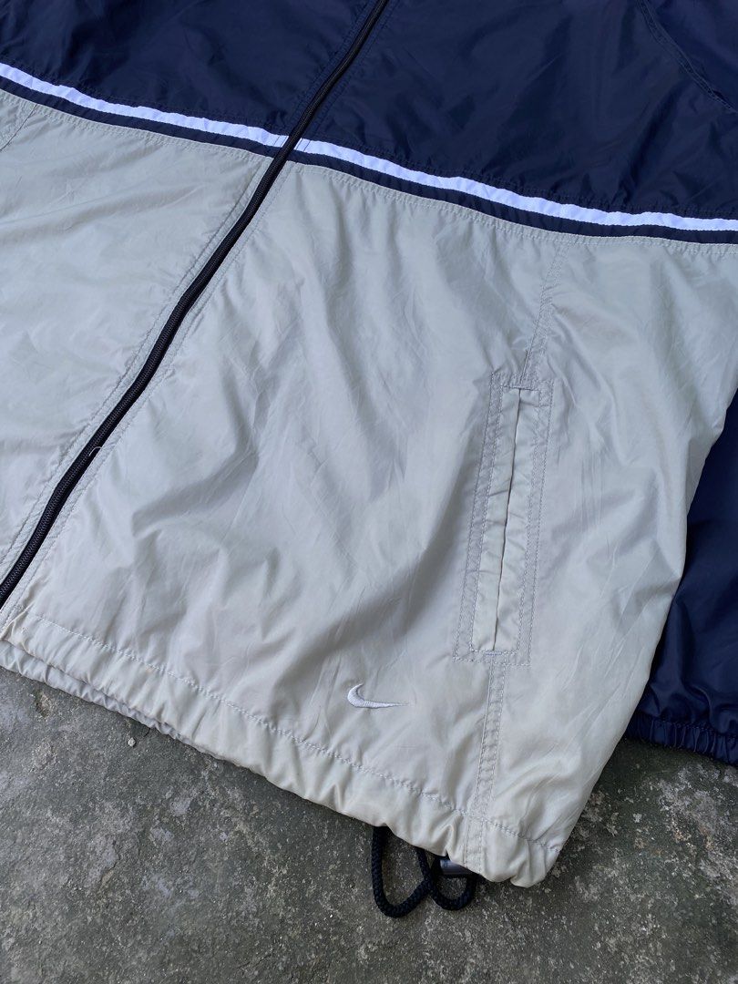 Nike Vintage Windbreaker Jacket (Category: Coats, Jackets and Outerwear) located in Manila. Submitted by zefrylle_co (Listing ID 1463445214, Image 2). Description: - Excellent condition - Two-tone - Ready to wear - Vintage 90's - No issue - Best fit XXL Measurement: 30x33 (XL-XXL) DM to purchase!!.