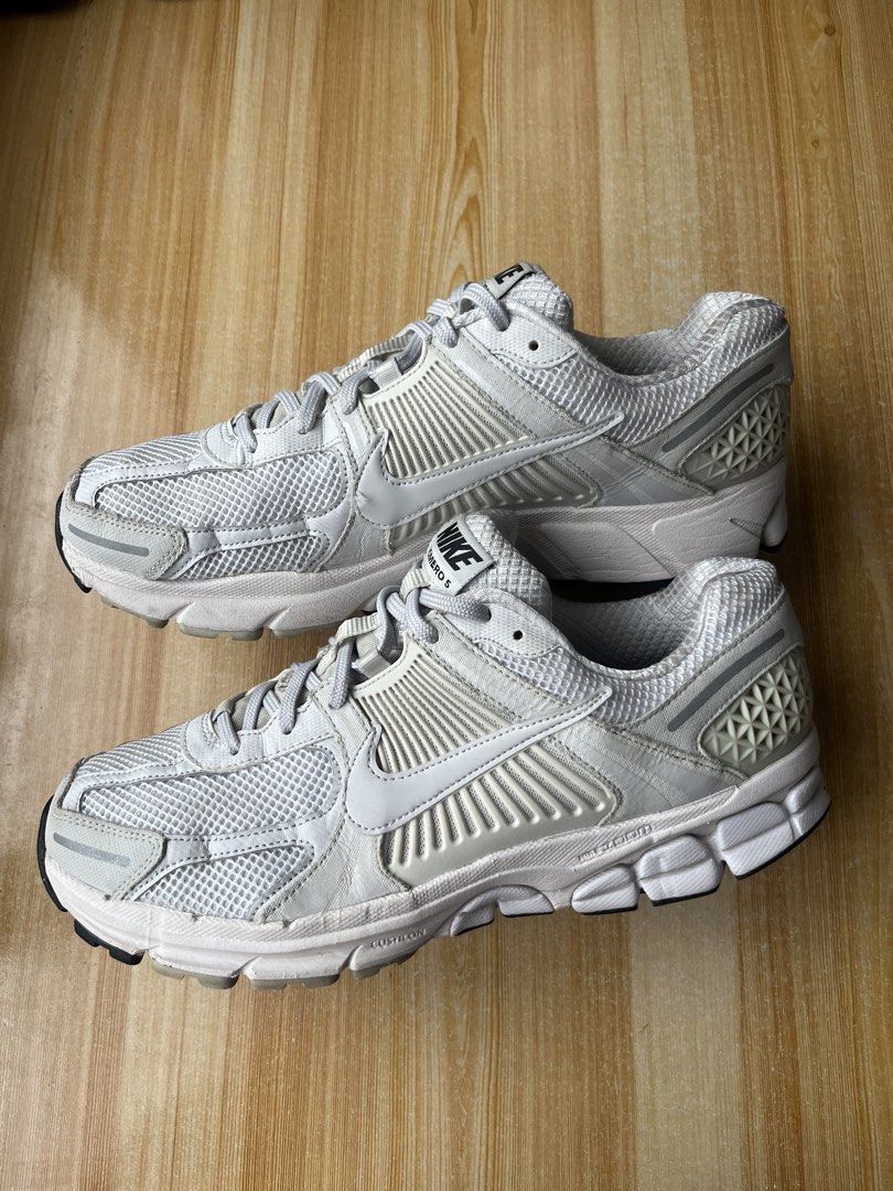 nike vomero mens size 12 (Category: Sneakers) located in Cebu City. Submitted by fierce.vincent (Listing ID 1463478742, Image 1). Description: nike vomero mens 12 us mens / uk 11 / eur 46 excellent condition no solesep no heeldrag 2200 + sf.