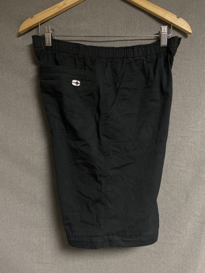 Nike Walk Short (Category: Shorts) located in Cabuyao City. Submitted by ukaythriftshirt (Listing ID 1463400443, Image 3). Description: Nike walk Short Excellent Condition Waist 30-32 Length 19.5 Color rate 9/10 No issue - 380.