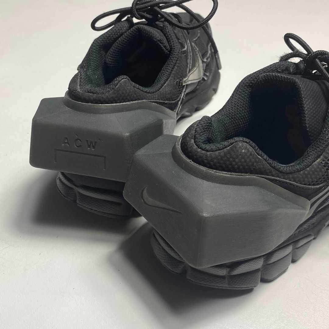 NIKE X A COLD WALL (Category: Sneakers) located in Manila. Submitted by valuable_rags (Listing ID 1463457259, Image 2). Description: NIKE X A COLD WALL CONDITION : VERYGOOD SIZE : US 7,UK6,EUR40,CM25 DIMENSION : 25 cm on tag ISSUE : minimal crack .