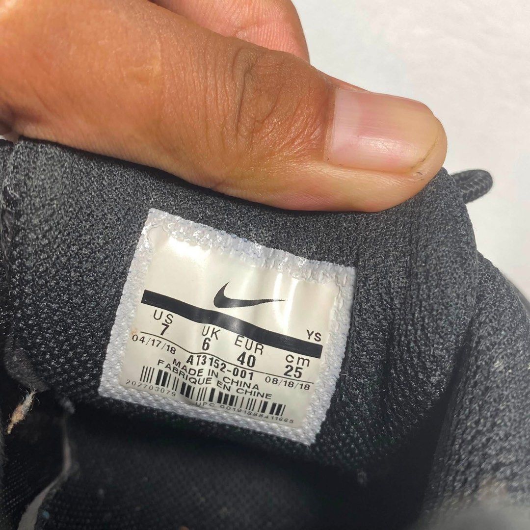 NIKE X A COLD WALL (Category: Sneakers) located in Manila. Submitted by valuable_rags (Listing ID 1463457259, Image 3). Description: NIKE X A COLD WALL CONDITION : VERYGOOD SIZE : US 7,UK6,EUR40,CM25 DIMENSION : 25 cm on tag ISSUE : minimal crack .