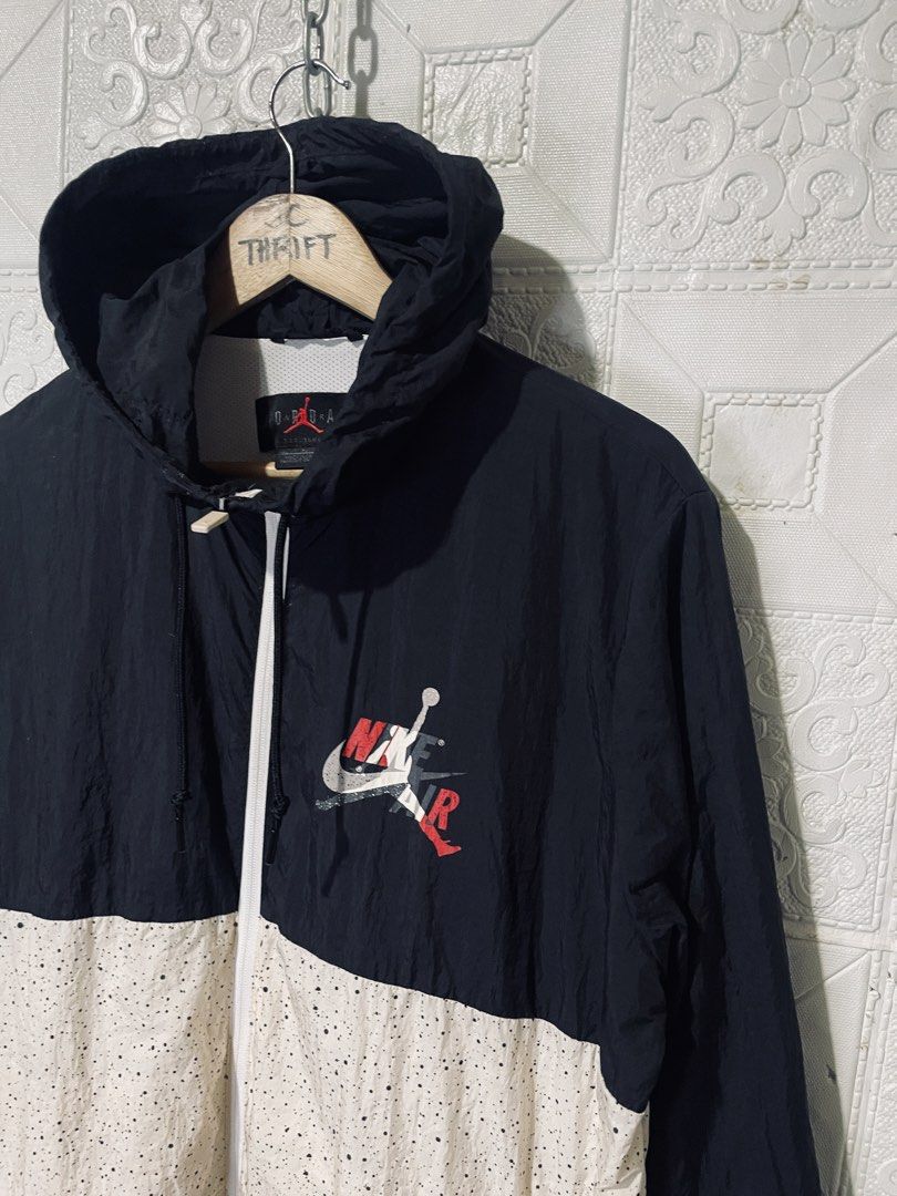 Nike x jordan windbreaker (Category: Coats, Jackets and Outerwear) located in Cebu City. Submitted by jc_thrifts96 (Listing ID 1463392175, Image 2). Description: Nike x jordan windbreaker Size xl ontag 25x30 dimes.