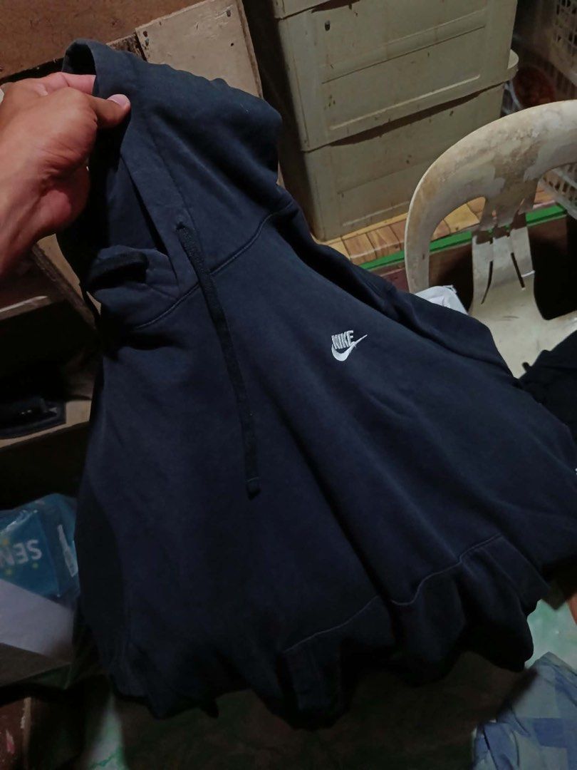 nile jacket (Category: Hoodies) located in Quezon. Submitted by rnnl88 (Listing ID 1463439928, Image 1). Description: bike hoodie jacket color-9.5/10 excellent condition .