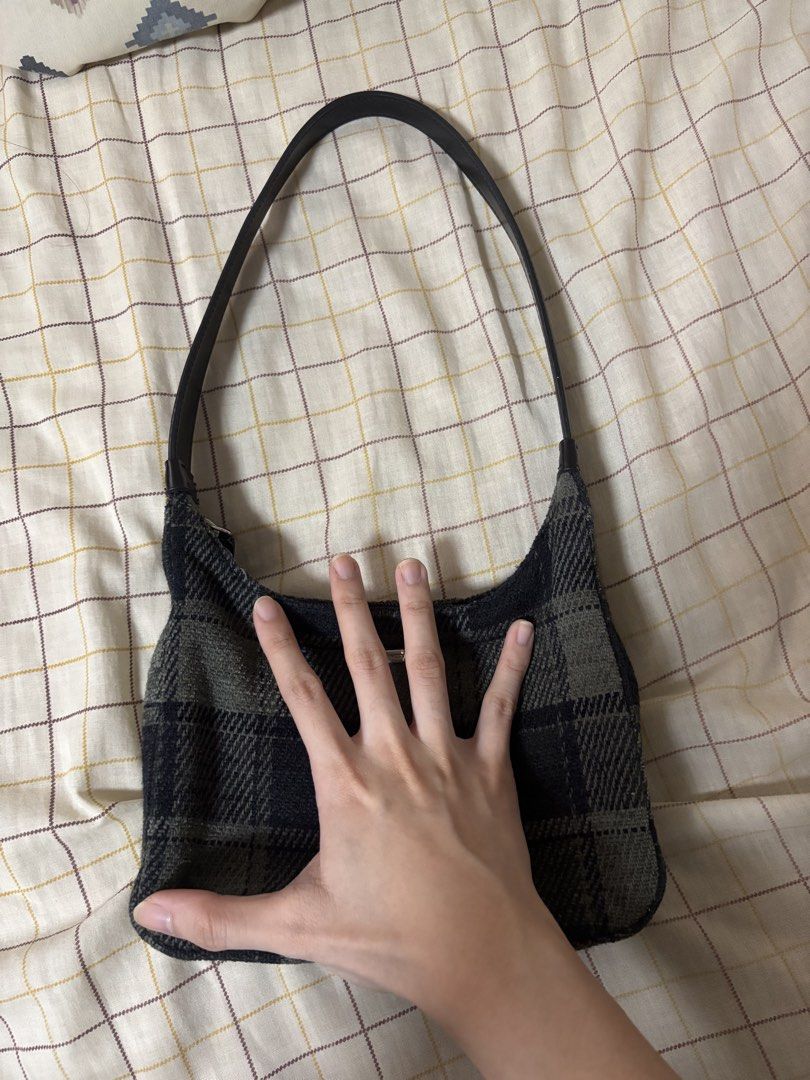Nine West Checkered Shoulder Bag with Leather Strap (Category: Shoulder Bags) located in Pasig City. Submitted by adiuhsa (Listing ID 1463362101, Image 2). Description: nine west shoulder bag (negotiable) dm for inquiries - very spacious .