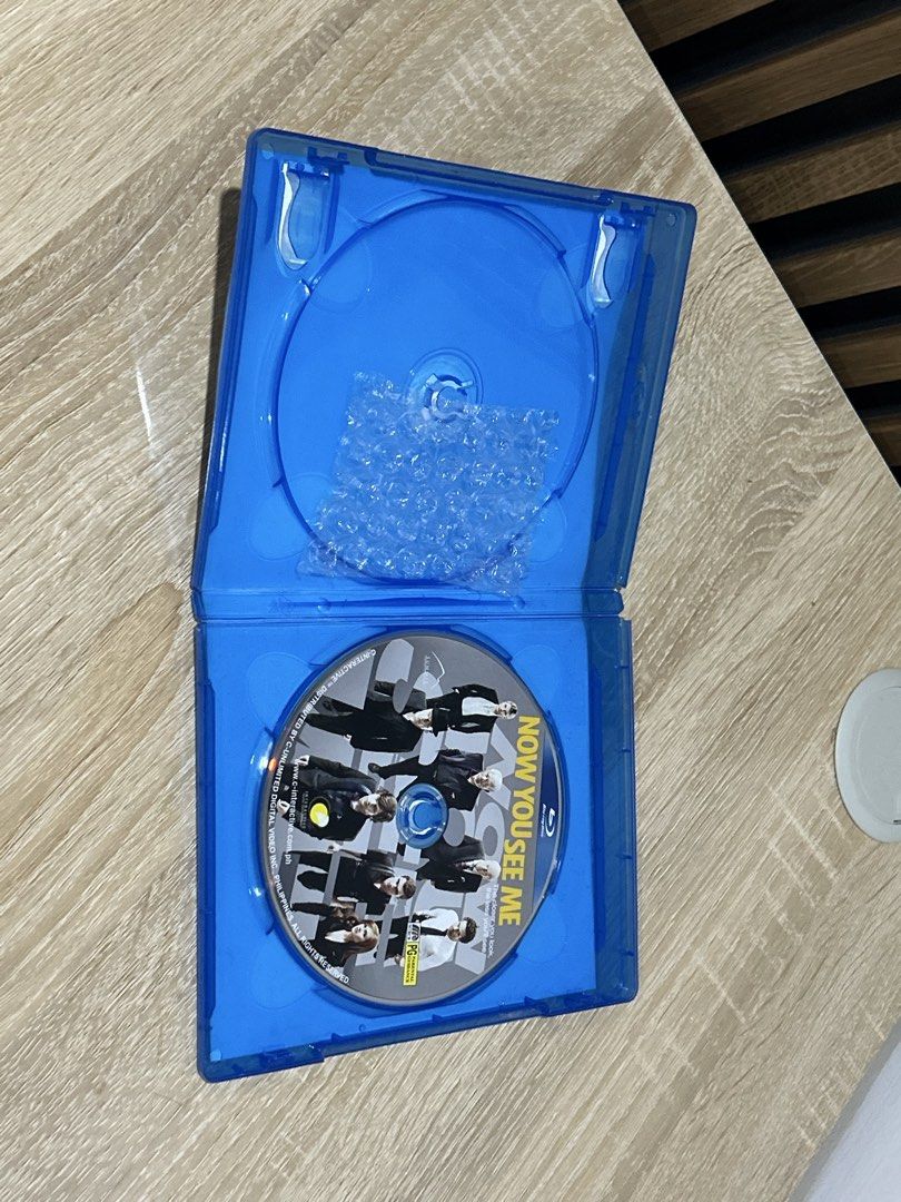 now you see me cds (Category: CDs & DVDs) located in Talisay. Submitted by artmeus (Listing ID 1463473995, Image 2). Description: untested po kasi wala na akong dvd player now but the last time nanood po ako nito okay panaman. payment first po thru cashg + shipping fee via jnt qt .