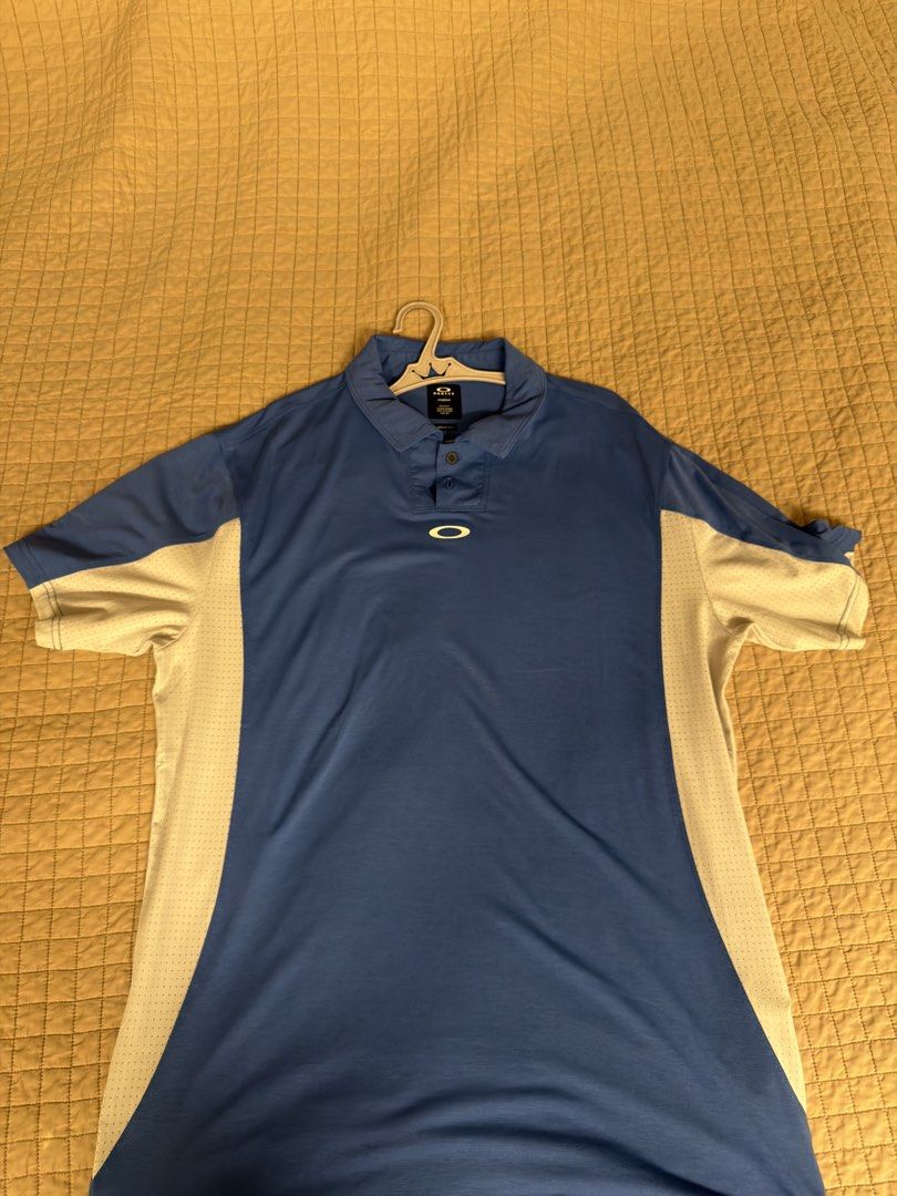 Oakley Hydrolux Golf Shirt (Category: Tshirts & Polo Shirts ) located in San Juan City. Submitted by malaysianmilo (Listing ID 1463439447, Image 2). Description: 29x22 Sf to be paid by buyer.