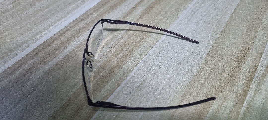 Oakley sway bar titanium prescription (Category: Vision Care) located in Manila. Submitted by ags028705 (Listing ID 1463549713, Image 3). Description: - Oakley eyeglasses frames - sway bar - Design:half frame - Features: Lightweight and comfortable for daily wear - comes with pouch and hardcase.