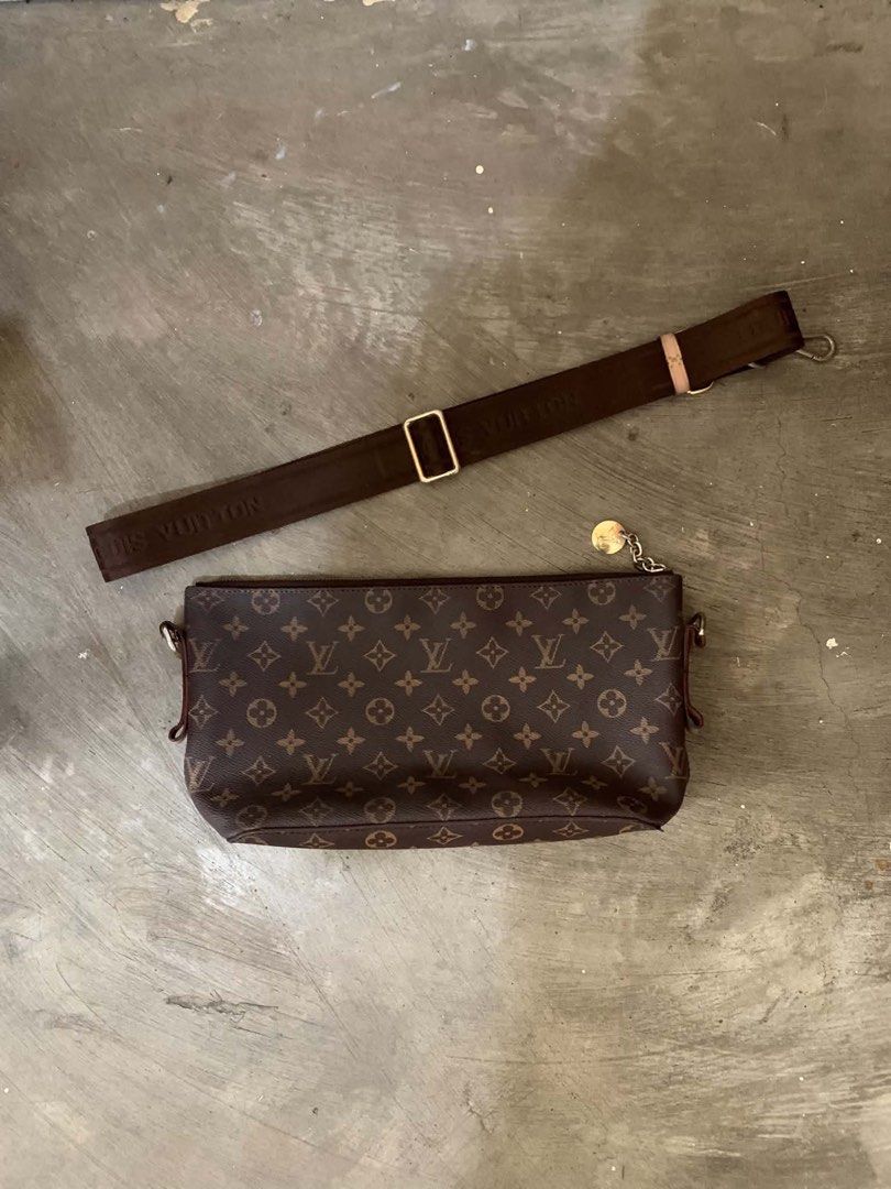 Off/legit LV Louise Vuitton Monogram Brown (Category: Shoulder Bags) located in Cavite. Submitted by aronthrift_ (Listing ID 1463498662, Image 1). Description: Off/legit LV Louise Vuitton Monogram Brown LENGTH: 8 INCH WIDTH: 14.5 INCH GOOD CONDITION COLOR RATE: 9/10 ISSUE: SLIGHTLY FADE YONG MGA GOLD DETAILS❗️ TAWAD KA LANG BAKA MAGSUNDO🫶🏻 LOCATION: IMUS CAVITE PM FOR MORE INFO📩.