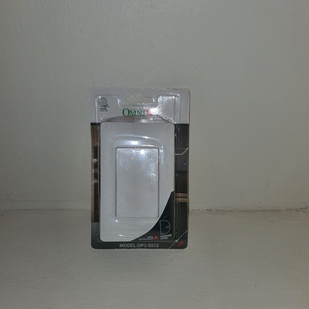 Omni light switch 1 switch (Category: Craft Supplies & Tools) located in Manila. Submitted by mr.fast (Listing ID 1463329426, Image 1). Description: .