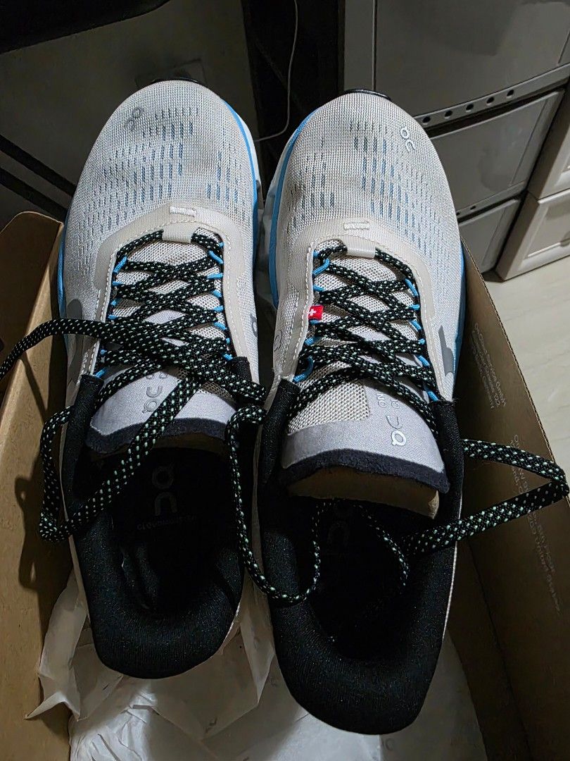On Cloudmonster2 (Category: Sneakers) located in Santa Rosa. Submitted by paupauness (Listing ID 1463473277, Image 2). Description: - On Cloudmonster2 Running Shoes - EU 38 / US 7 - Women's - Colorway: Cream|Horizon - Features: Unique cloud-like sole for maximum cushioning - Closure: Lace-up - Ideal for: Long runs and everyday wear RFS : Decluttering. Only a couple of times for walking/short runs. Stain on the right shoe but barely noticable (see
