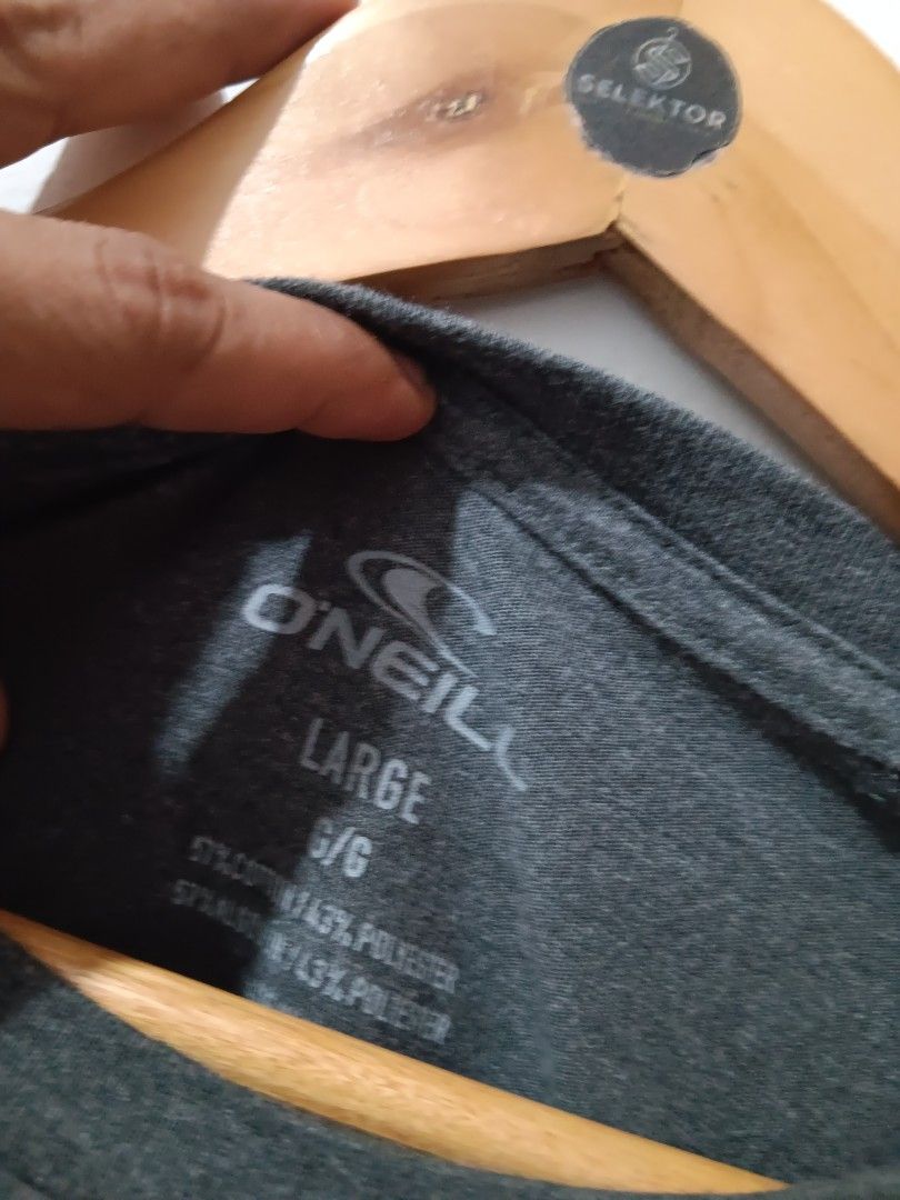 ONEILL (Category: Tshirts & Polo Shirts ) located in Dauis. Submitted by udenglegaspi (Listing ID 1463351437, Image 3). Description: .