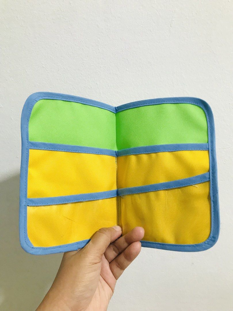 ORGANIZER POUCH (Category: Purses & Pouches) located in Gamu. Submitted by 2022bagsbunny (Listing ID 1463386733, Image 3). Description: .