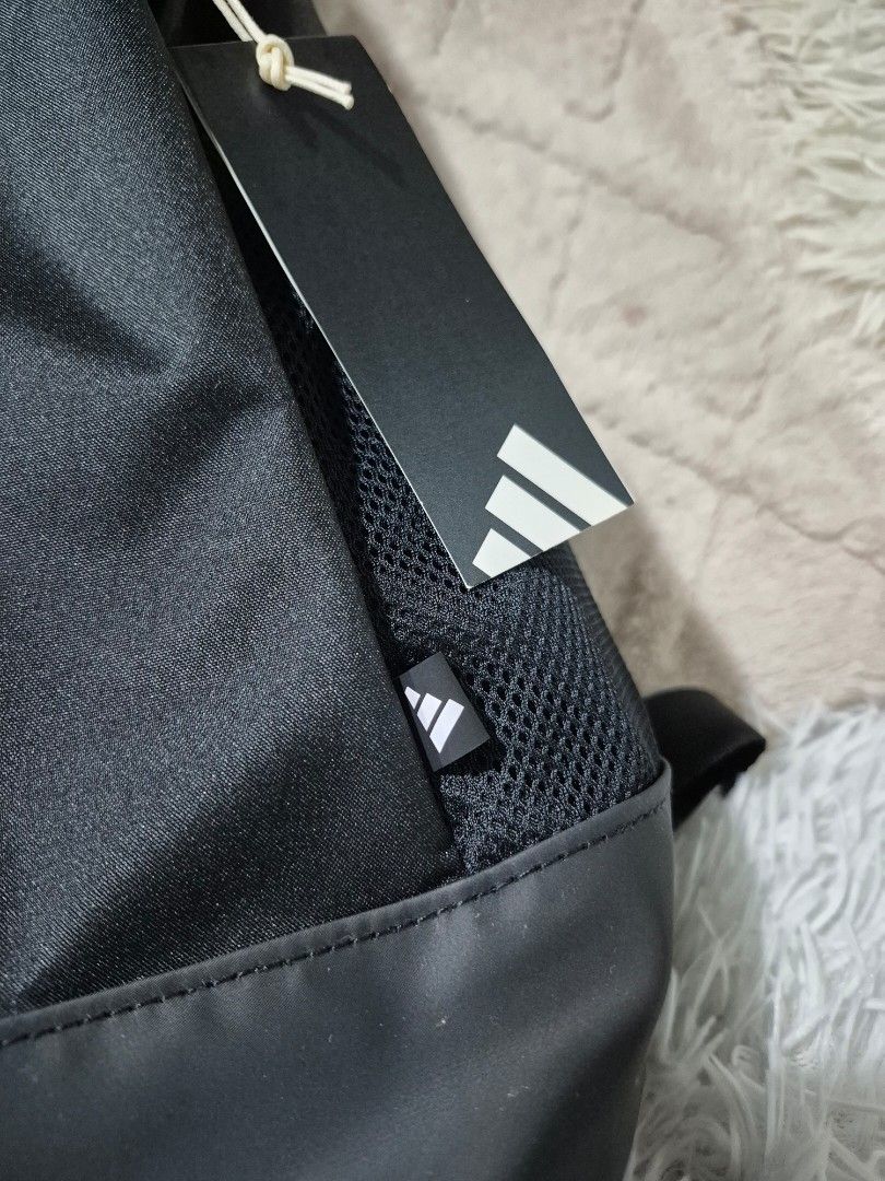Original Adidas Backpack (Category: Backpacks) located in Cavite. Submitted by chaellebrandsluxe (Listing ID 1463457565, Image 2). Description: 21L Capacity.