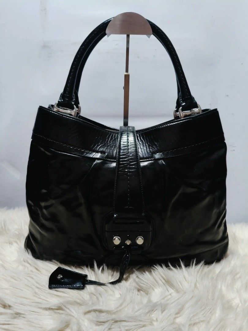 Original BALLY (Category: Shoulder Bags) located in Caloocan City. Submitted by secondhand_shop2 (Listing ID 1463550063, Image 1). Description: Sale❗️Sale❗️Sale❗️ Original BALLY Medium Pure genuine leather 📌First to pay!.