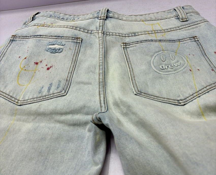 Original Drew House Bear Series Distressed Patchwork Jeans 👖 (Category: Luxury Apparel) located in Cebu City. Submitted by luxurycollectionhouse (Listing ID 1463489252, Image 3). Description: Size 32 On Tag🏷️ Waistline: 32-33. Length: 42. Brand Owner|Co-Founder Is Justin Bieber👑.