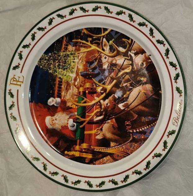 Original Hallmark Polar Express 14" Cookie Plate / Cake Platter Display (Category: Other Home Decor) located in Manila. Submitted by littlemingshop (Listing ID 1463494438, Image 2). Description: 09-22-2026 For Sale P 1500 Used not much Original Hallmark Polar Express 14" Cookie Plate / Cake Platter Display featuring a classic holiday scene with Santa, his reindeer, and the word "Believe" without stand holder Brand: Hallmark Theme: The Polar Expre